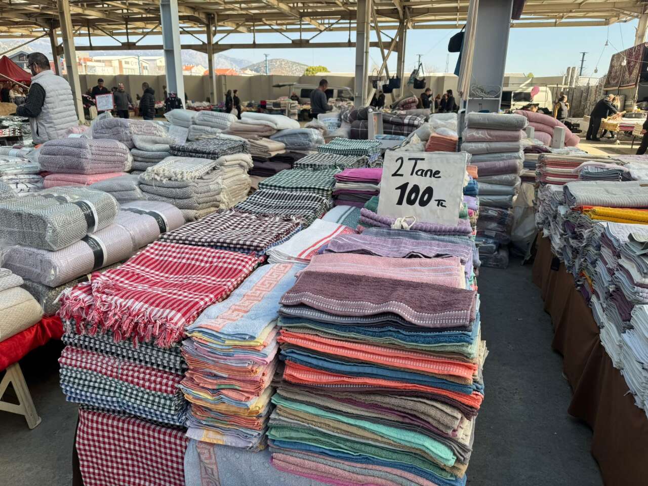 Menteşe Ramazan Festivali’nde Çeyiz Alışverişi Kaç TL’ye Mal Oluyor? Fiyatlar Şaşırttı 8